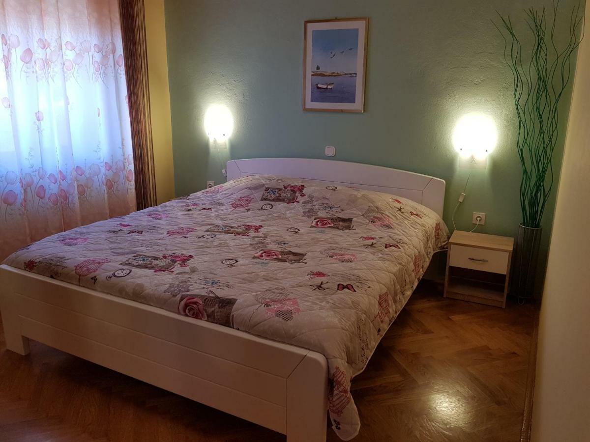 Diana Apartman Brsec Luaran gambar